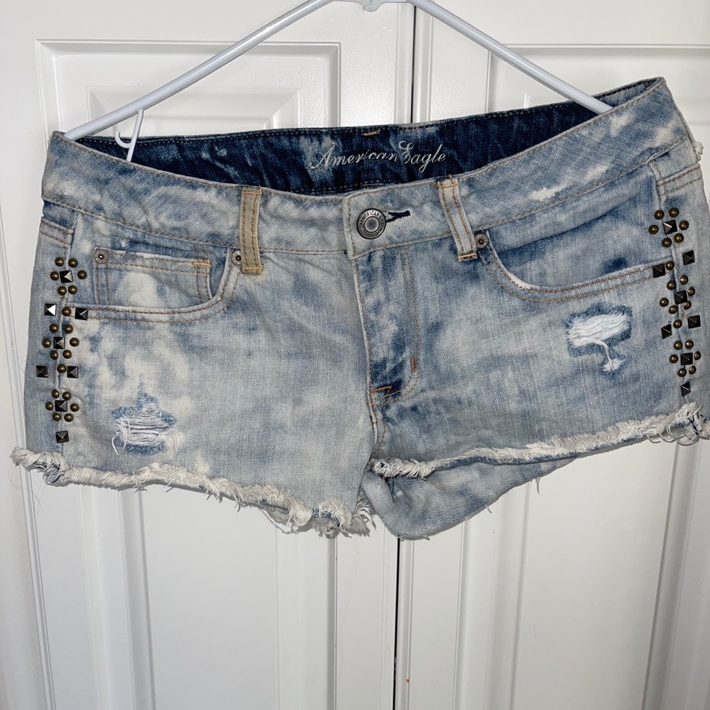 American Eagle distroyed studded jean‎ shorts 6